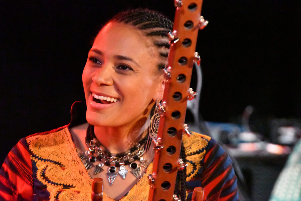 Sona Jobarteh - Dan Pier