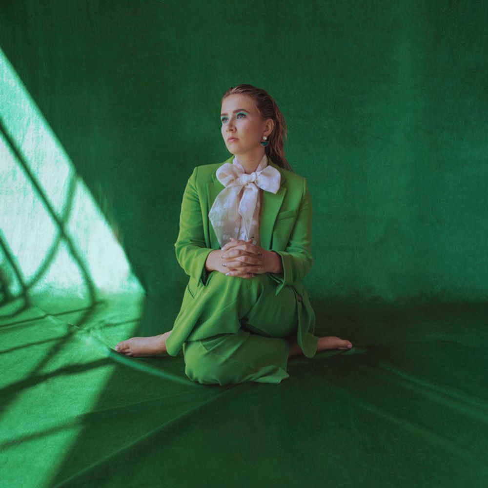 Eliza Bennet - "Hate To Love You" Cover Art