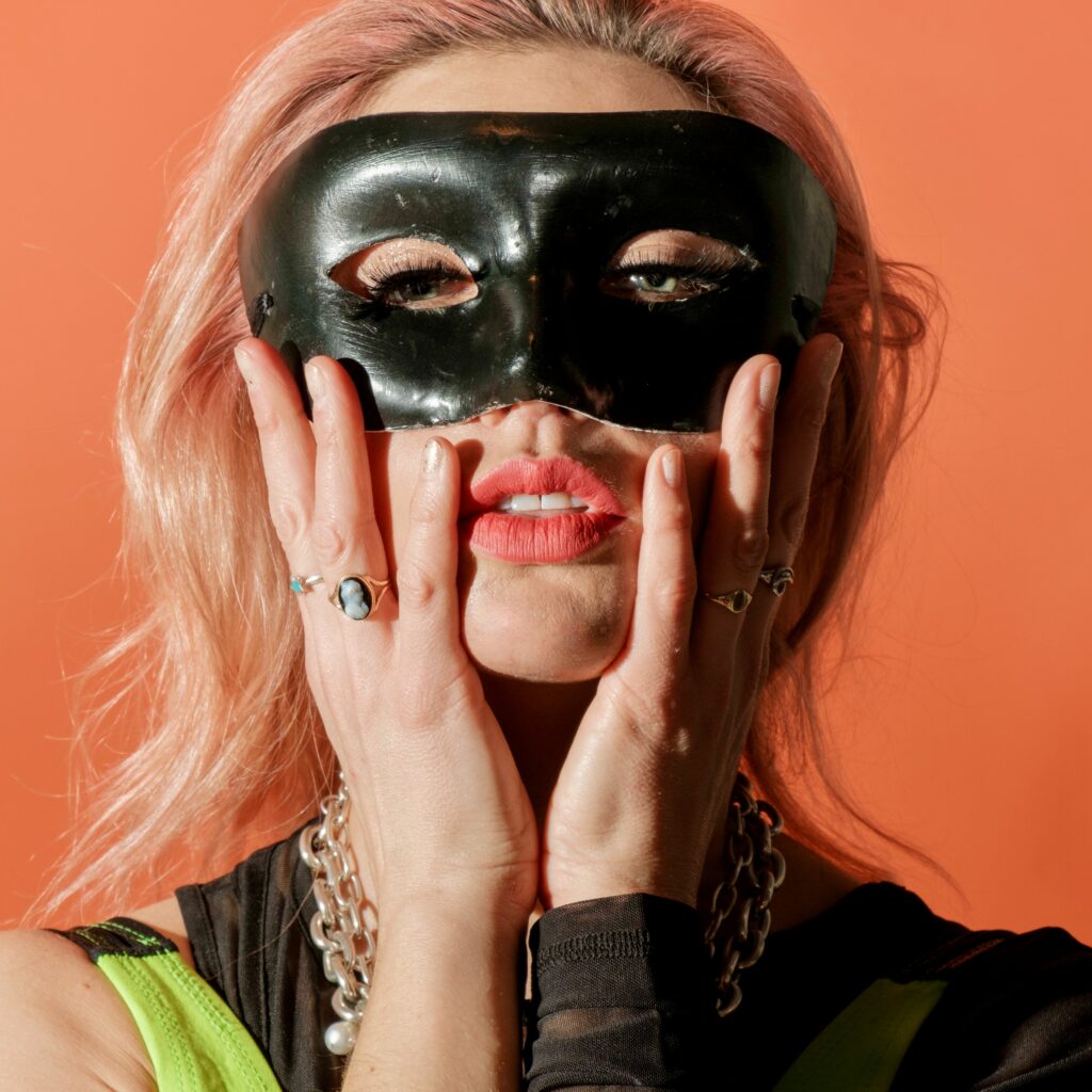 Madam Bandit_Lie to Me