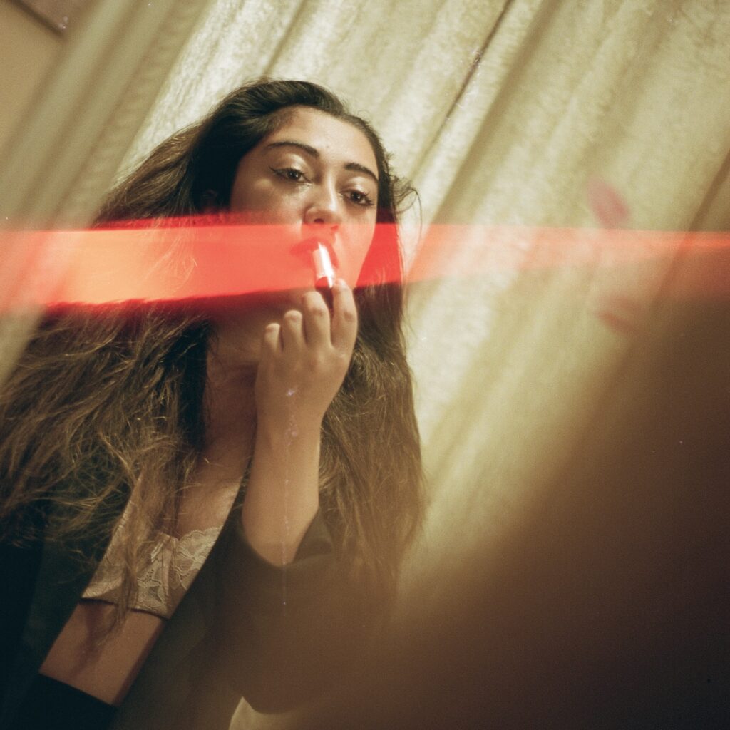 Manpreet Kundi_lipstick kisses