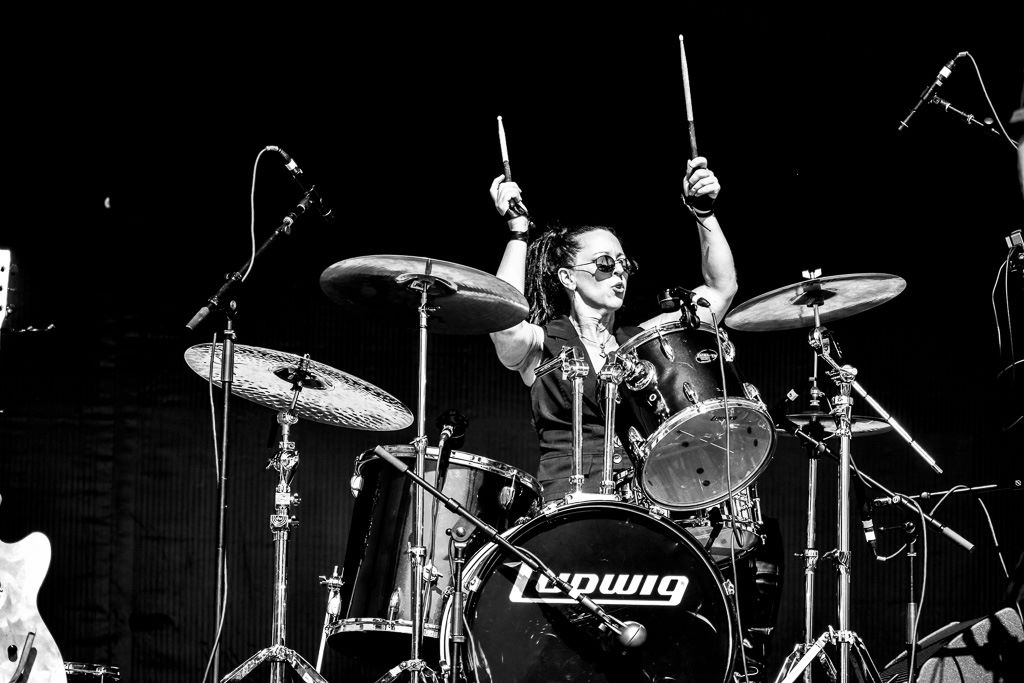 Cat Doersch performing live - Photo courtesy of Photography by Dregs