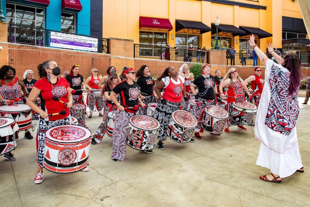 A picture of Batalá Washington performing live