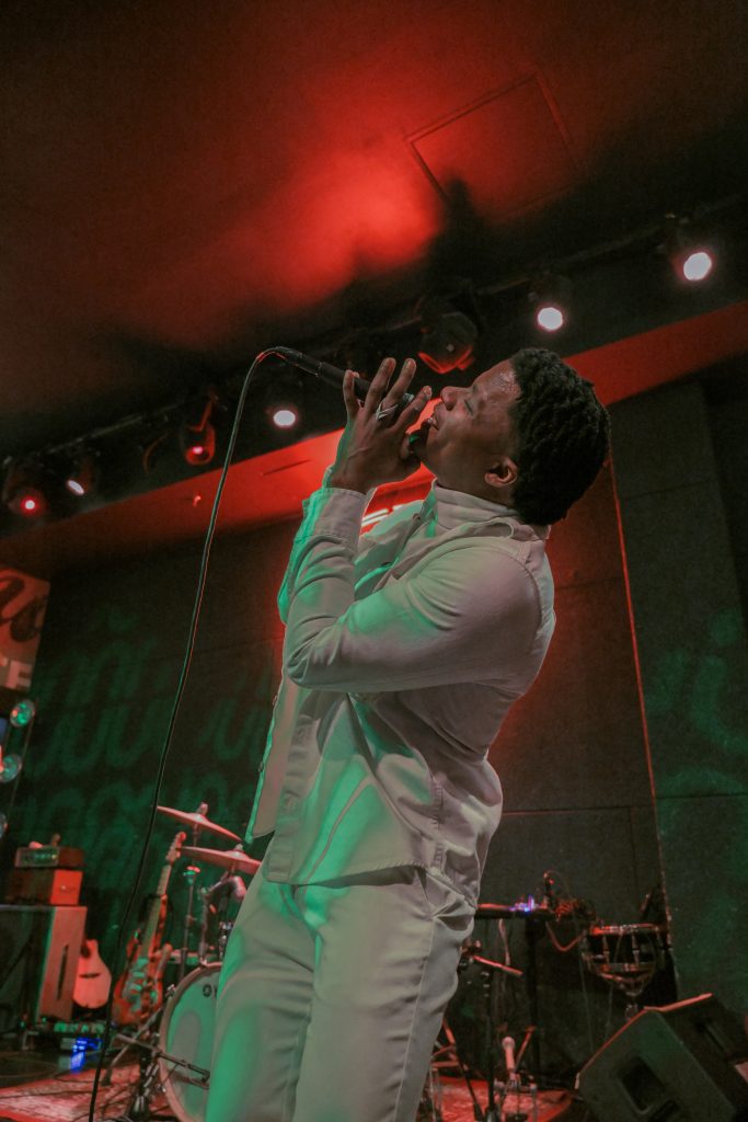 Asa Weeks performing live